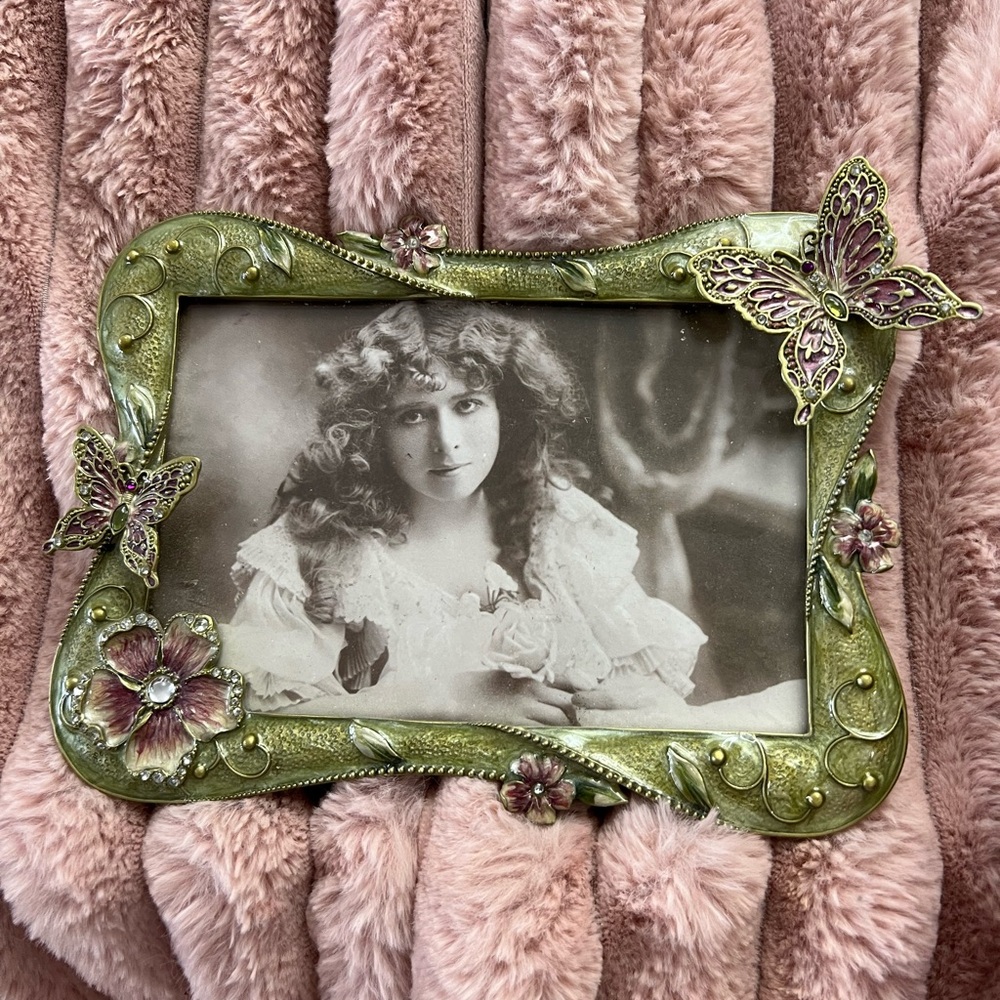 Monsoon ornate Green Frame with Pink Butterfly and flower details. enamel